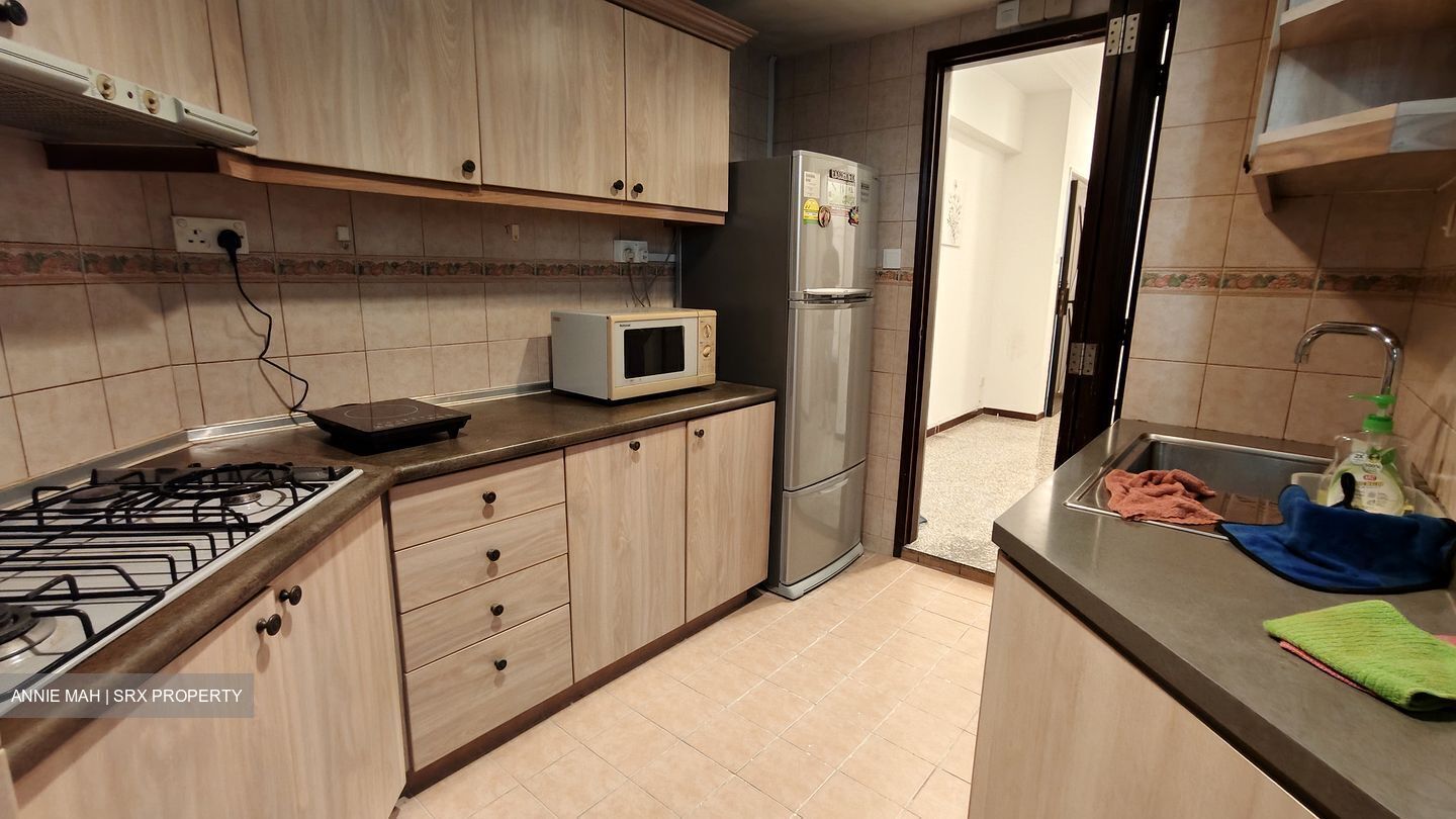 Stratford Court (D16), Condominium #452472911